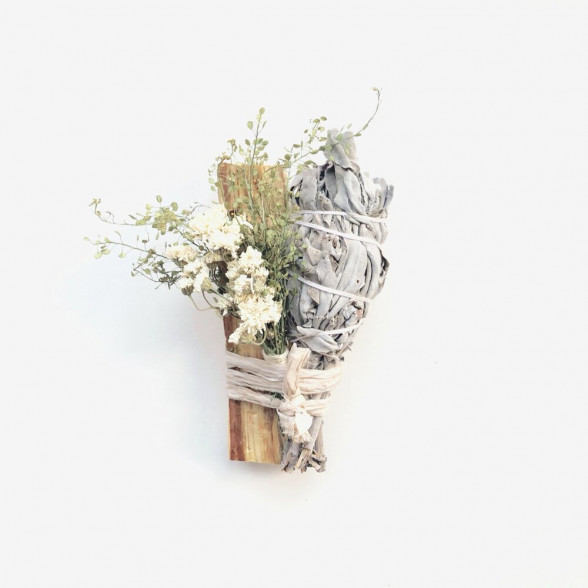 Baltās salvijas & Palo santo kvēpeklītis ar sausajiem ziediem 